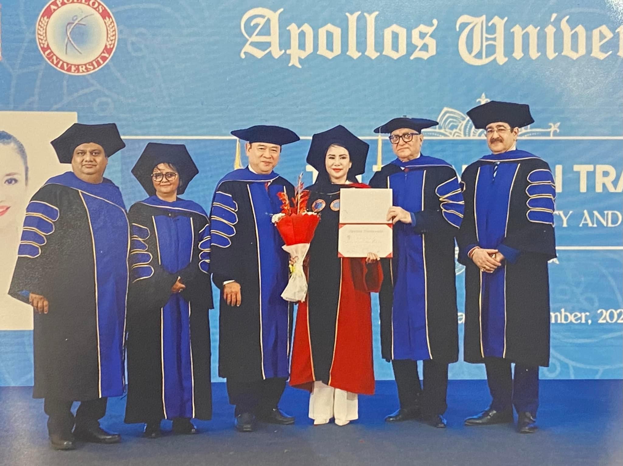 Á hậu Trần Thị Thanh Hải nhận danh hiệu Tiến sĩ danh dự của Trường Đại học Apollos